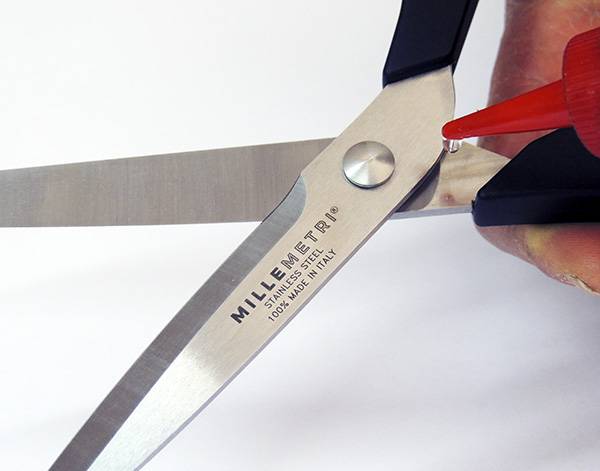 Scissors care and maintenance